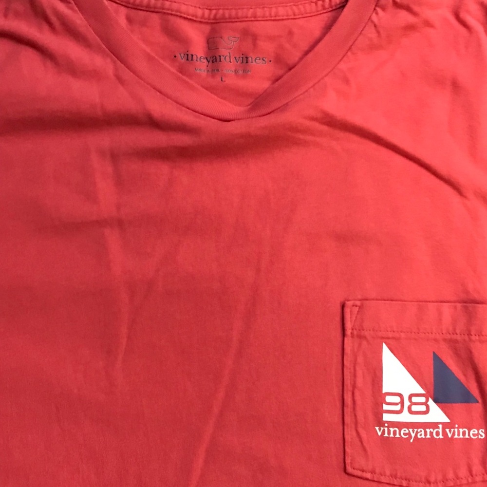 Vineyard Vines t-shirt